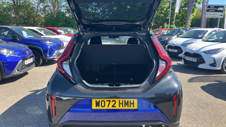 Toyota Aygo X 1.0 VVT-i Edge 5dr Petrol Hatchback